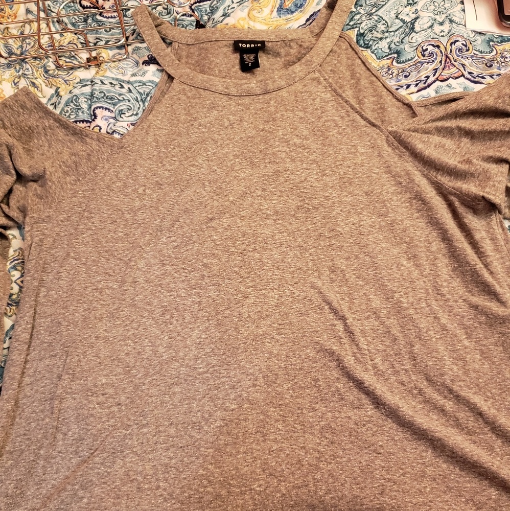 Gray Jersey knit cold shoulder top